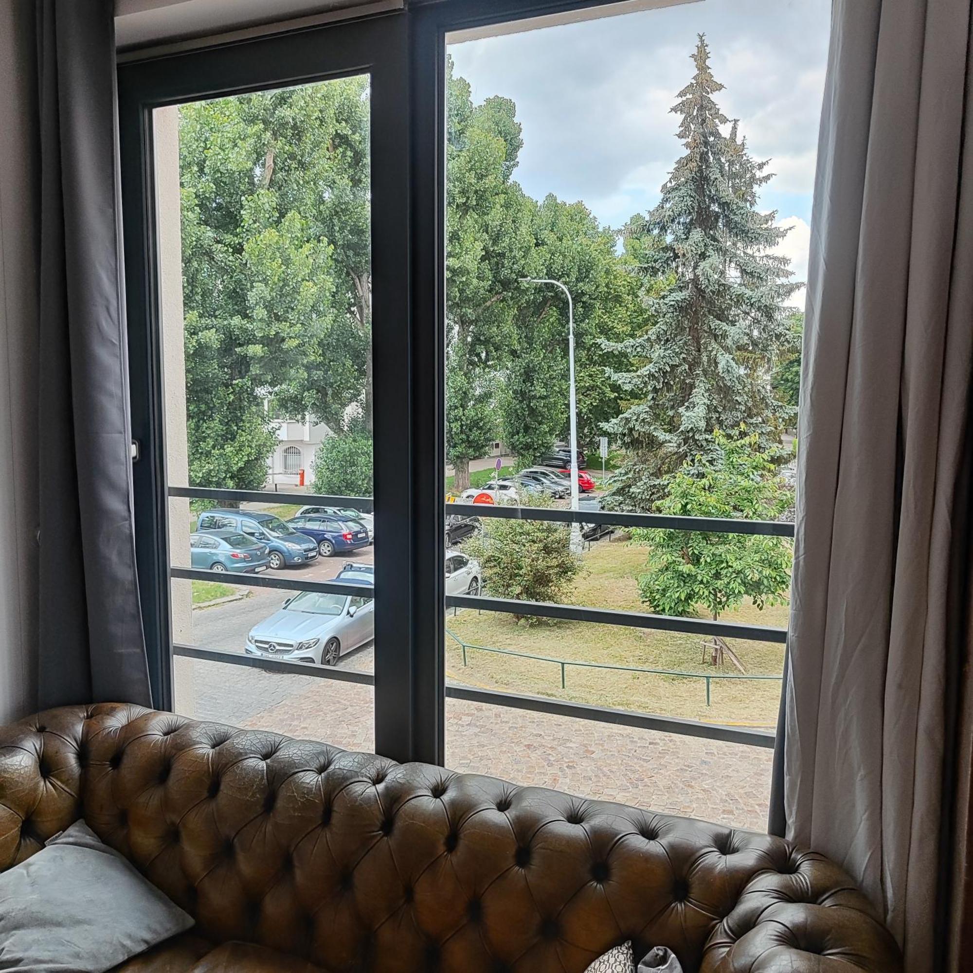 Apartment Big Windows Praga Exterior foto